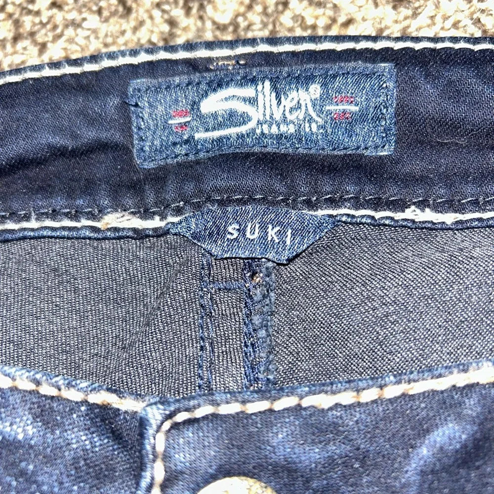 Silver Dark Wash Jeans - Picture 3 of 5